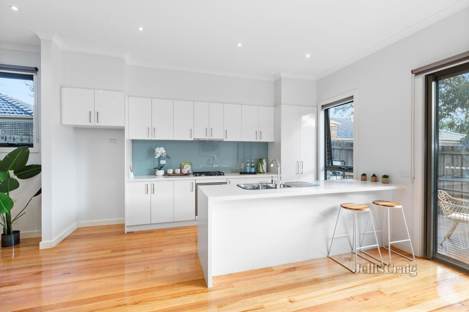 1/9 Batesford Road, Chadstone image 3