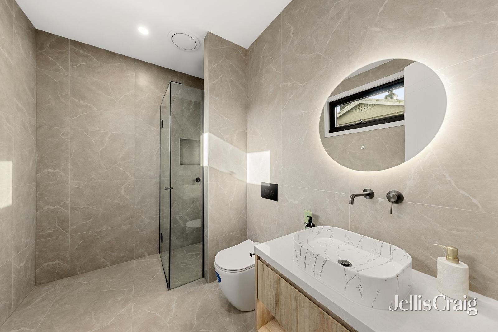 1/9 Bishop Street, Box&nbsp;Hill image 11