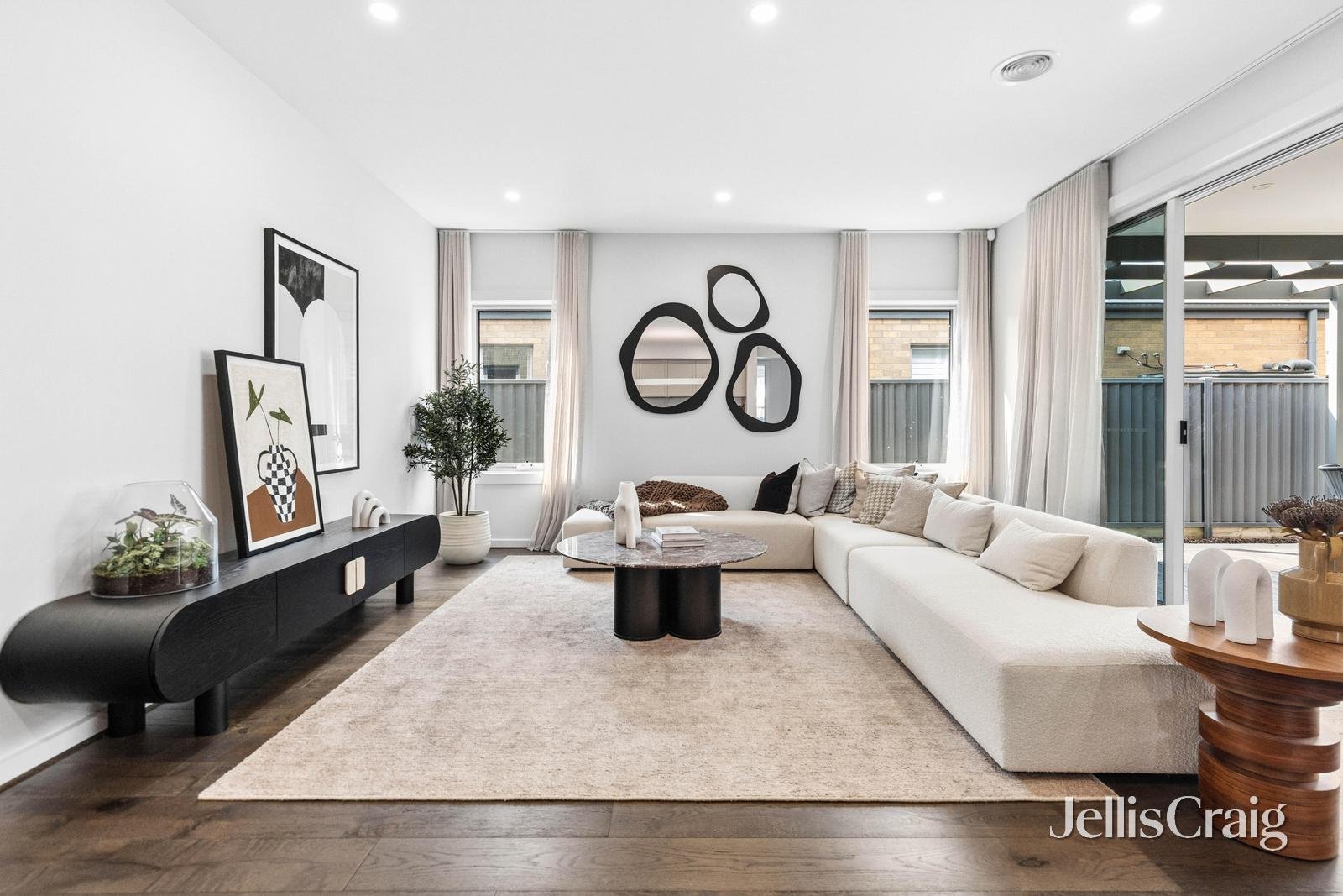 19 Blomeley Drive, Lucas image 5