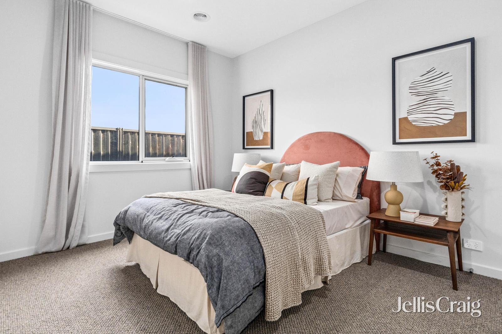 19 Blomeley Drive, Lucas image 15