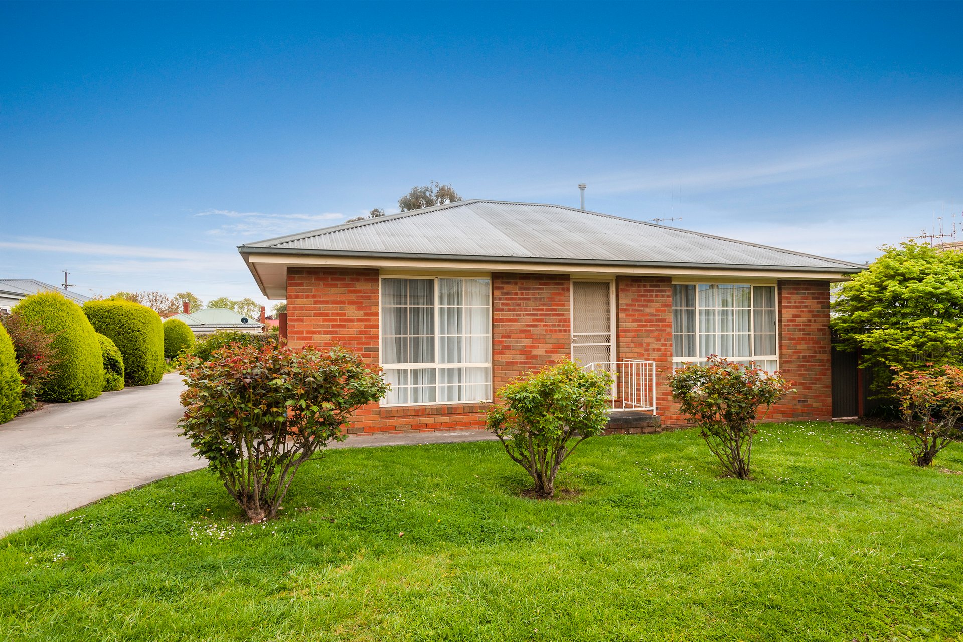 1/9 Bowen Street, Kyneton image 1
