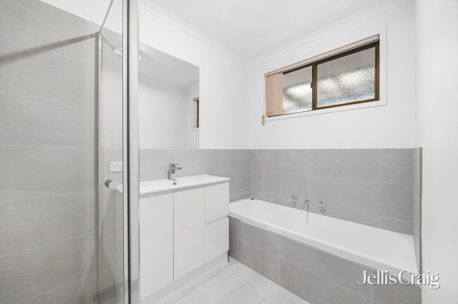 19 Bradby Avenue, Mount Clear image 7