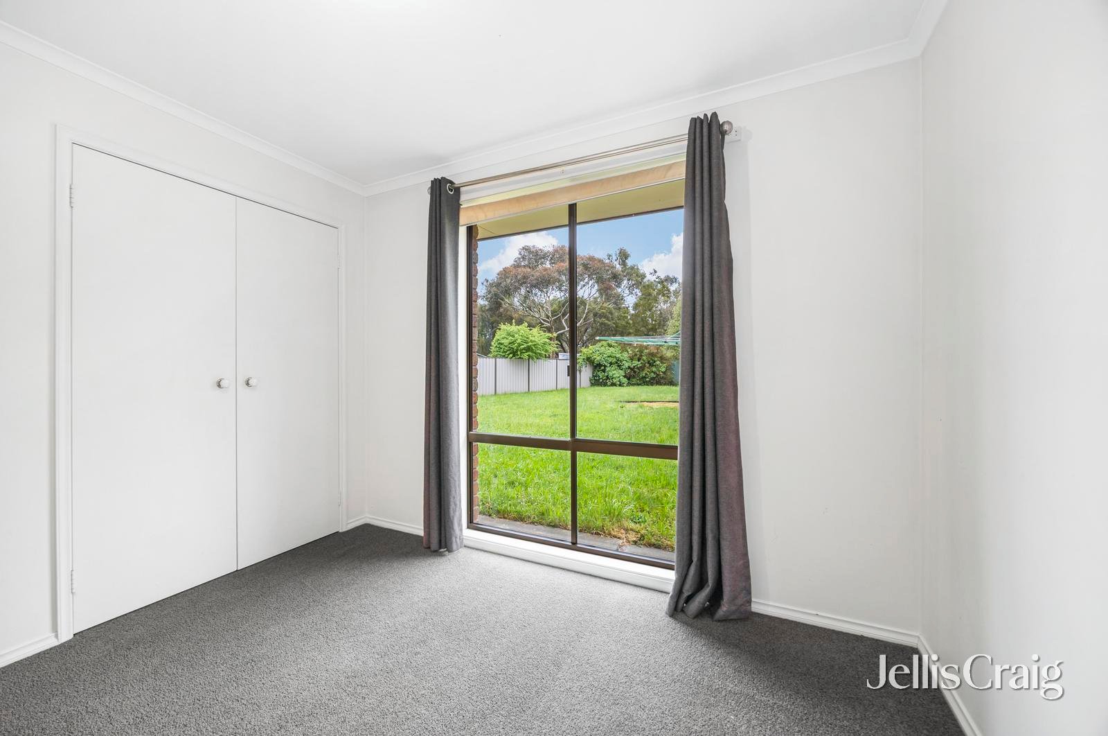 19 Bradby Avenue, Mount Clear image 5