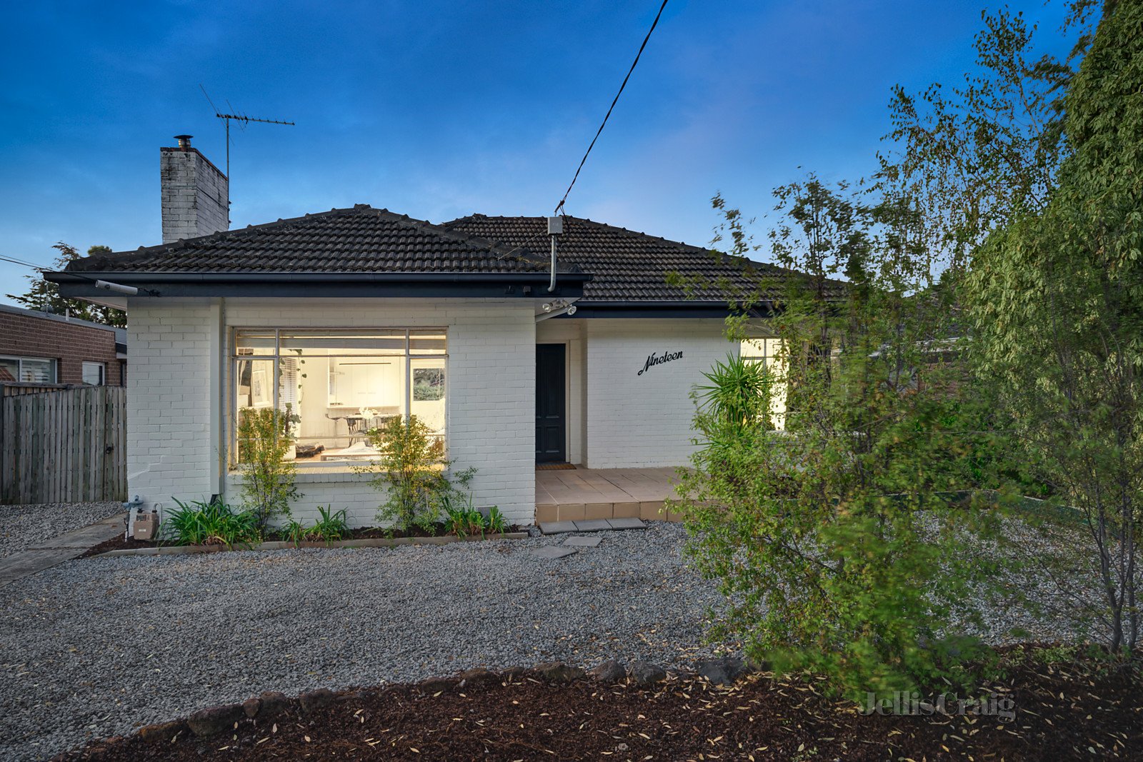 19 Brazeel Street, Blackburn South image 2