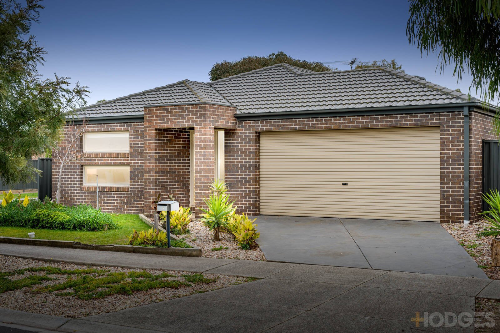 19 Brockwell Crescent Manor Lakes