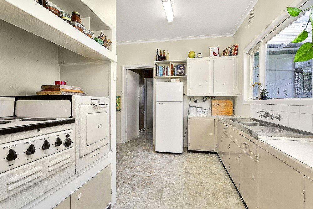 19 Burroughs Road, Balwyn image 5