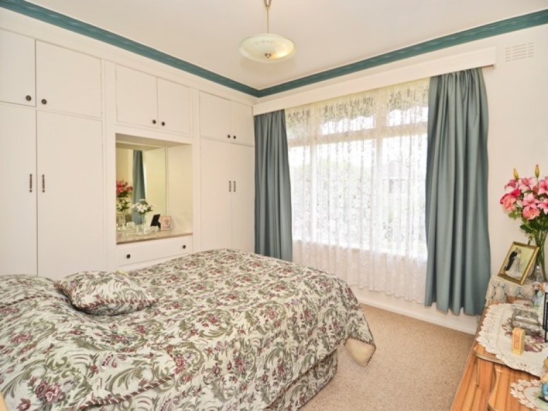 19 Buxton Road, Herne Hill image 8