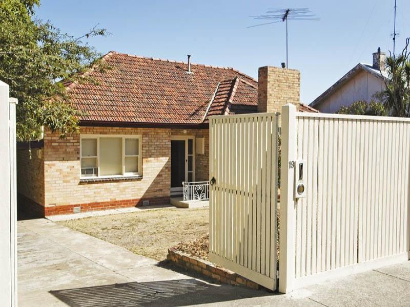 19 Camden Road, Newtown image 1