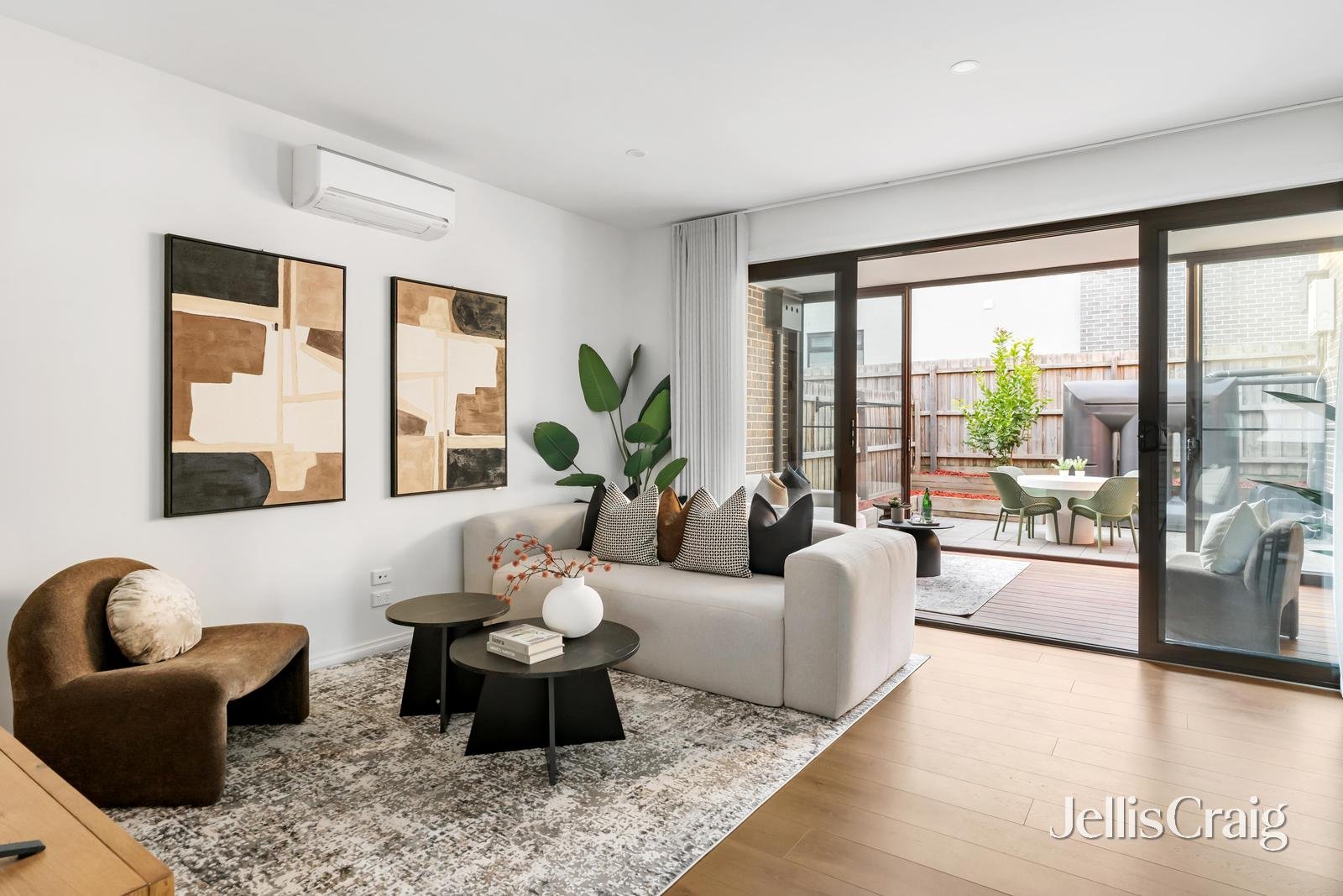 1/9 Canara Street, Doncaster&nbsp;East image 2