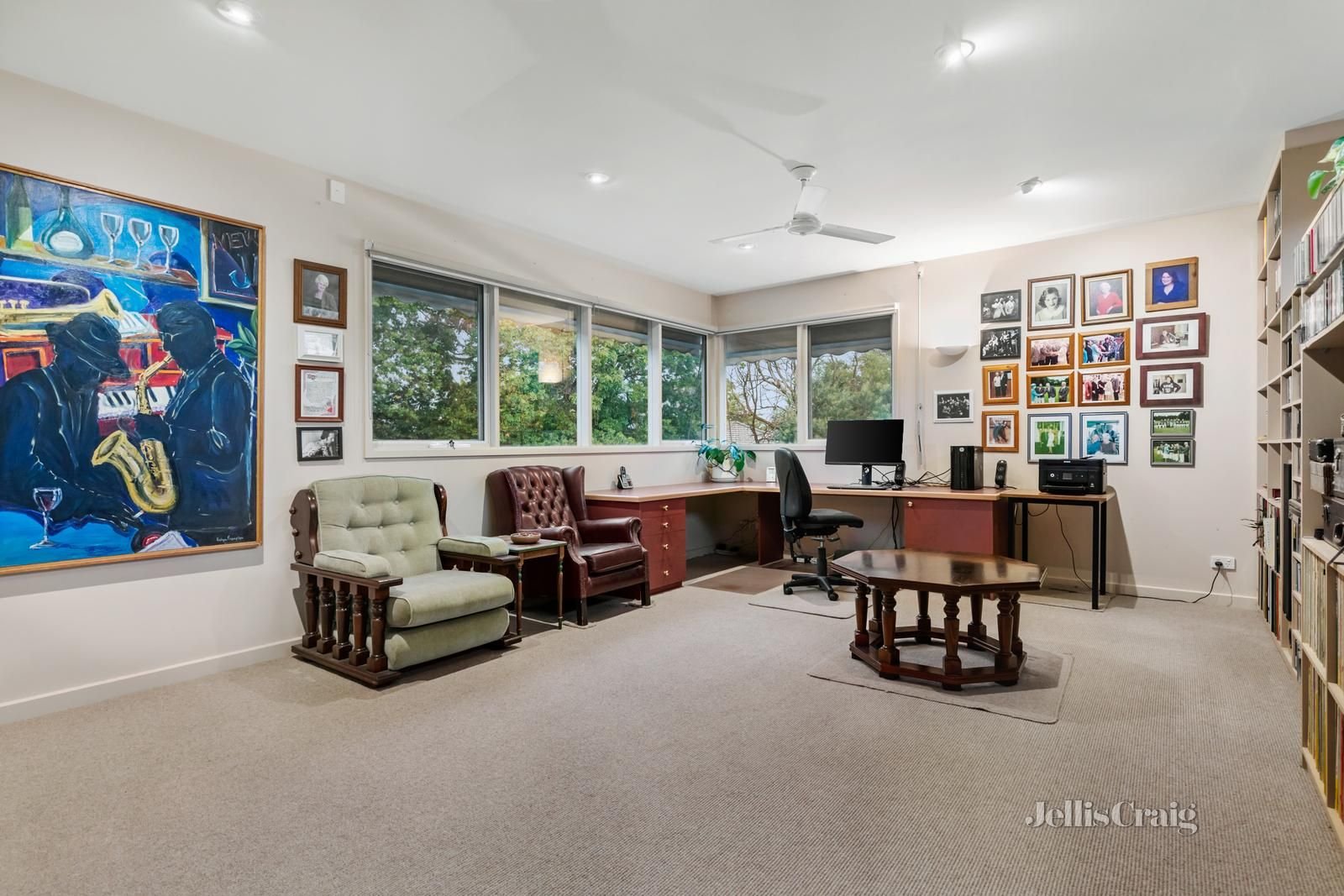 19 Carlyle Crescent, Mont Albert image 11