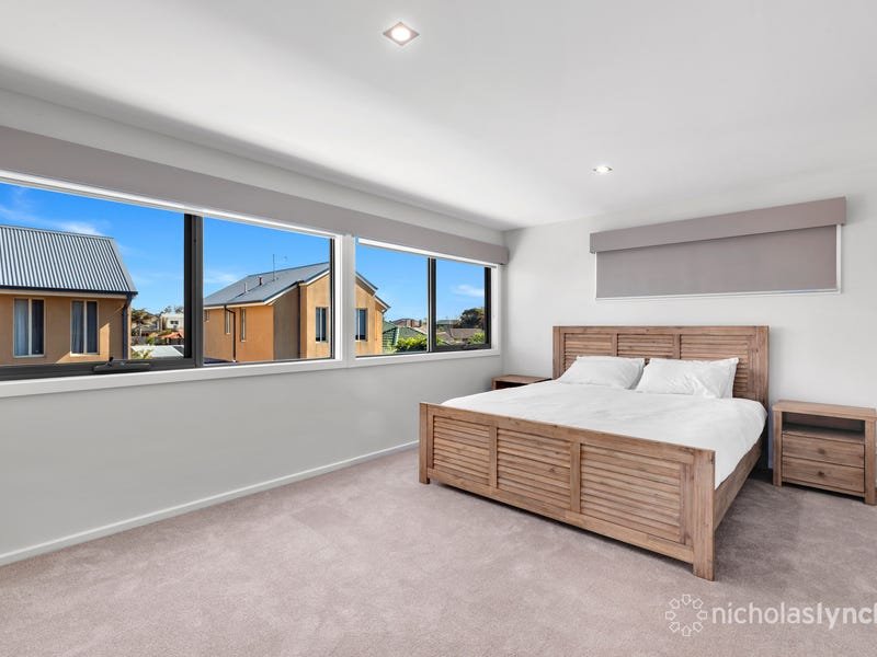 Property Gallery Thumbnail 6