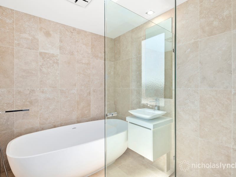 Property Gallery Thumbnail 8