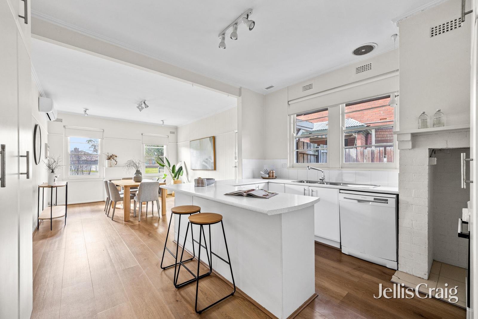 19 Cerberus Crescent, Williamstown&nbsp;North image 2