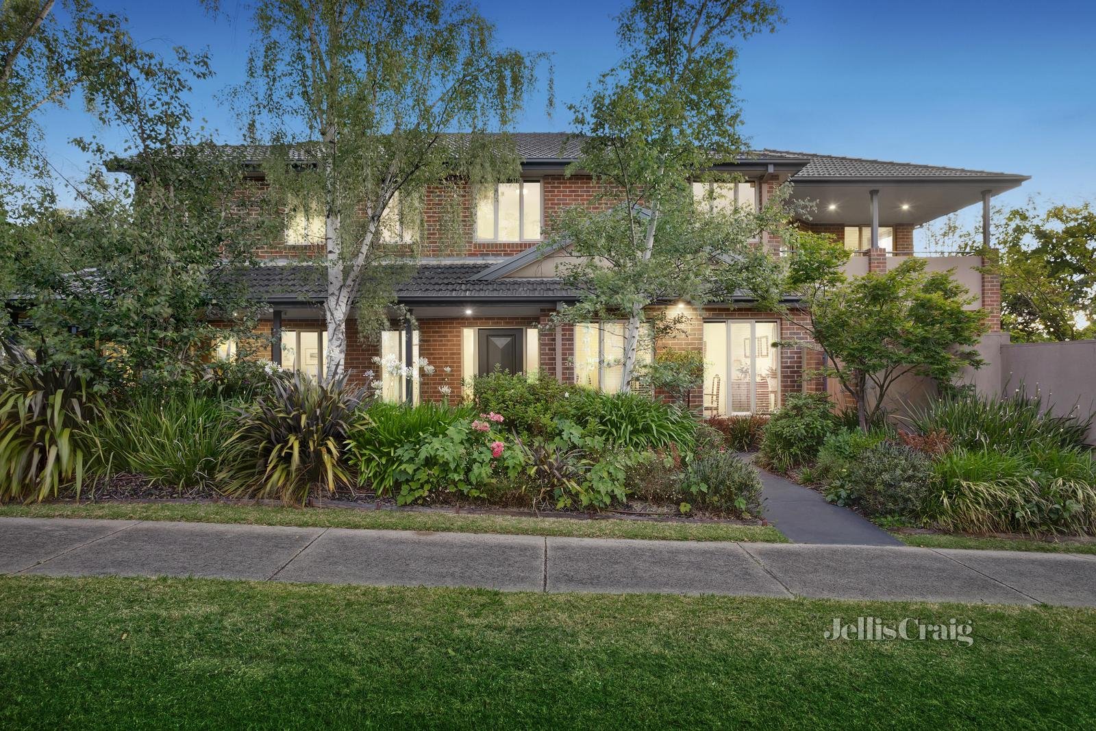 19 Charles Street, Mount Waverley image 1