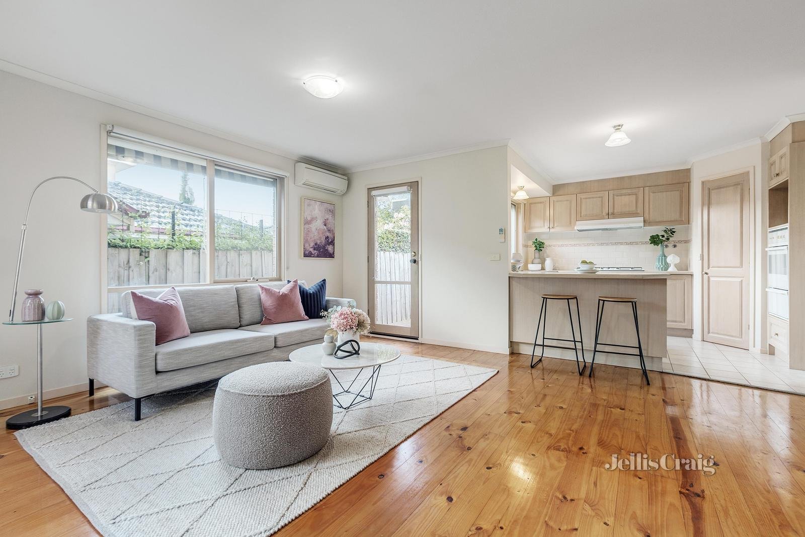 1/9 Charlton Street, Mount Waverley image 4