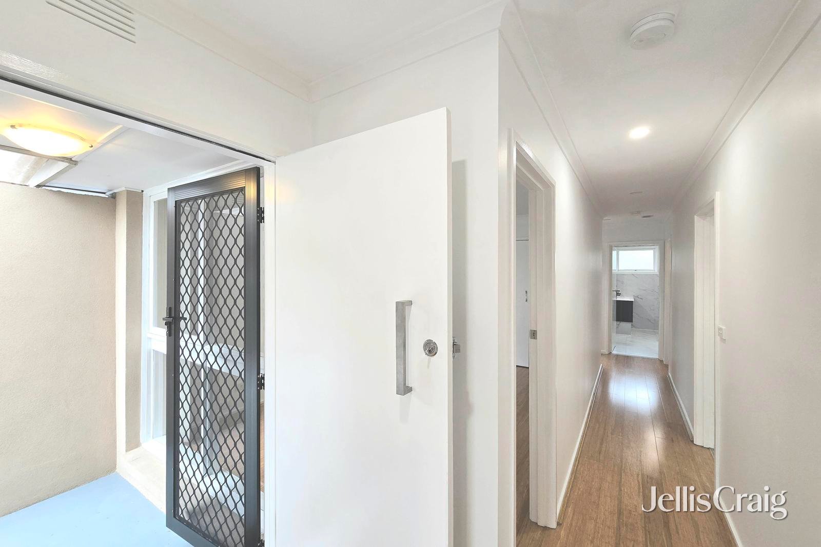 1/9 Chivers Avenue, Glen&nbsp;Waverley image 10