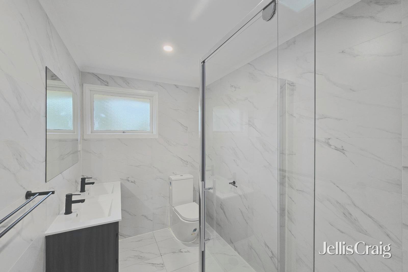 1/9 Chivers Avenue, Glen&nbsp;Waverley image 13