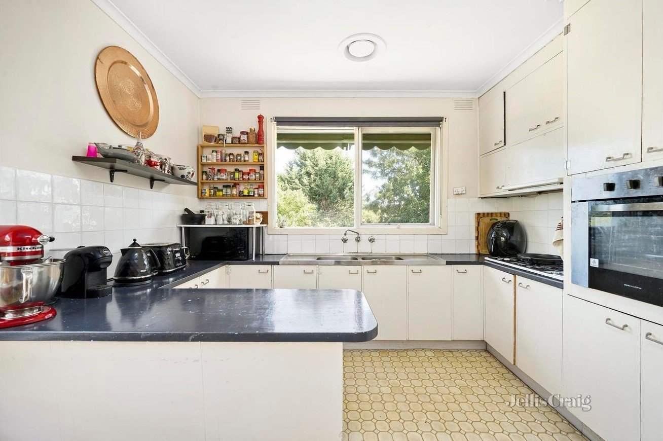19 Church Road, Doncaster image 4