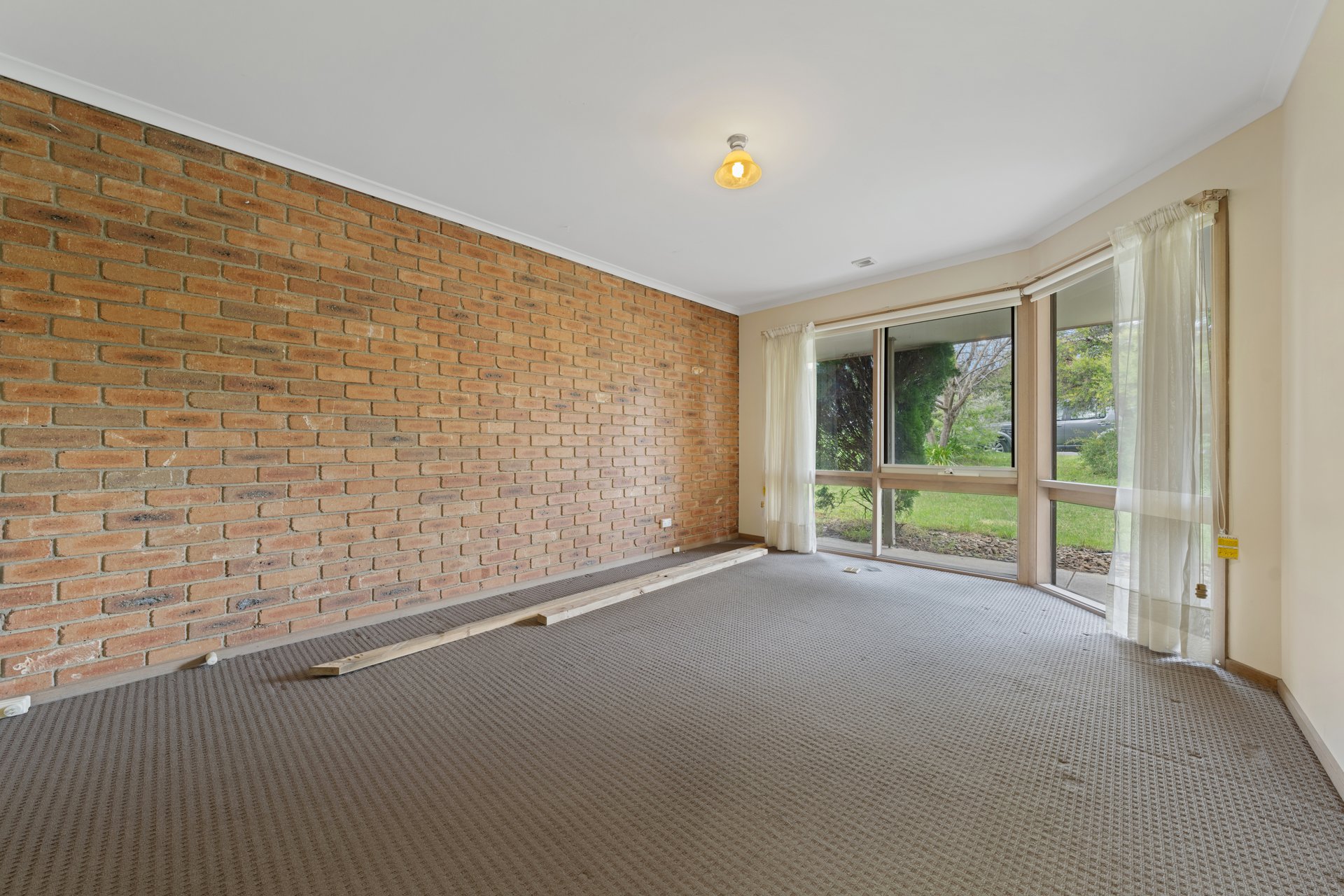 1/9 Clifford Street, Glen Waverley image 2