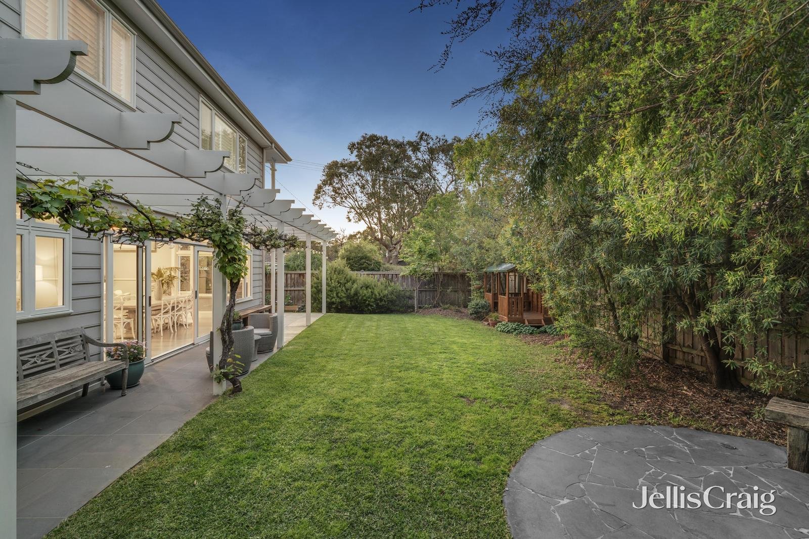 19 Clifton Street, Blackburn image 11