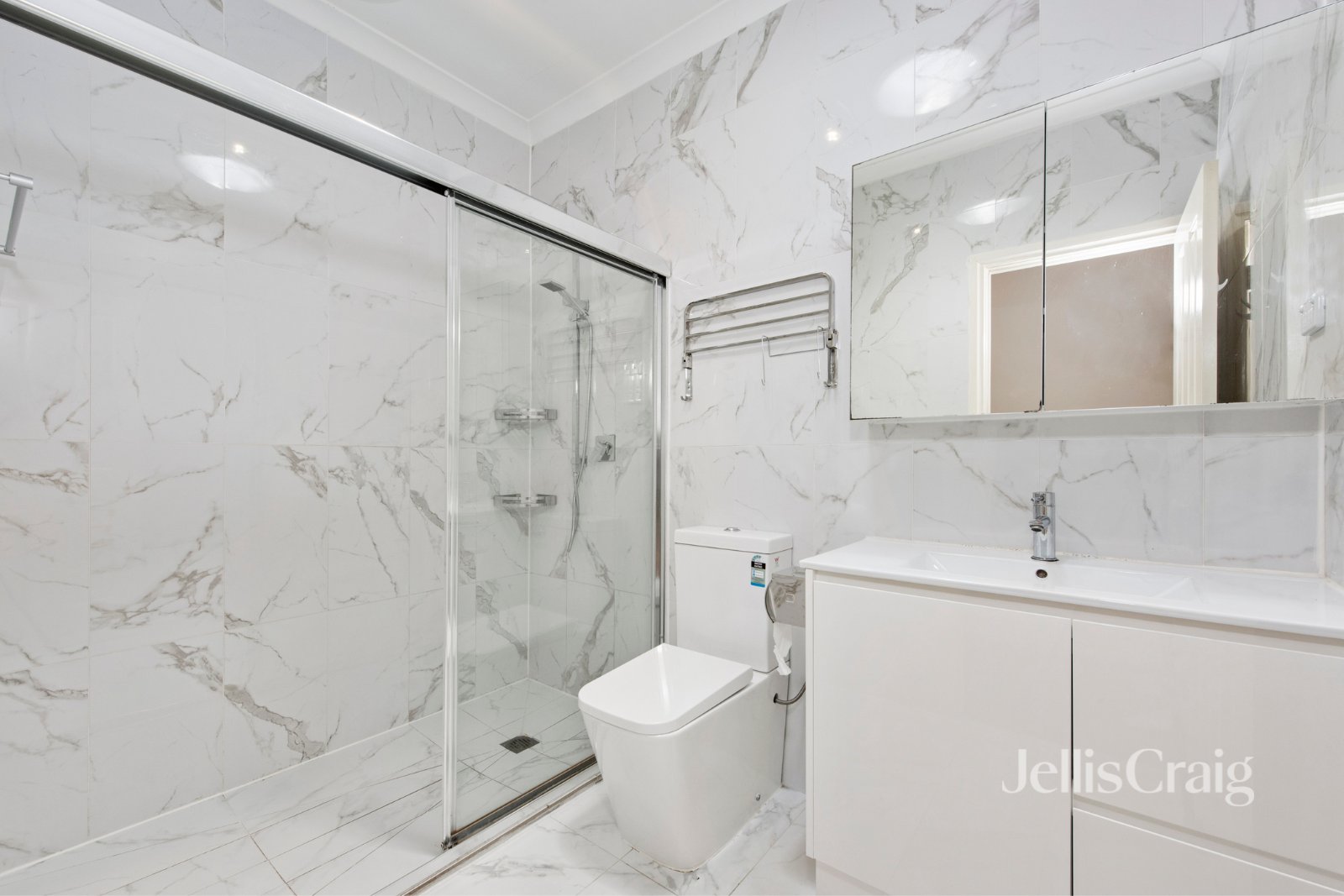 1/9 Clyde Court, Heidelberg image 5