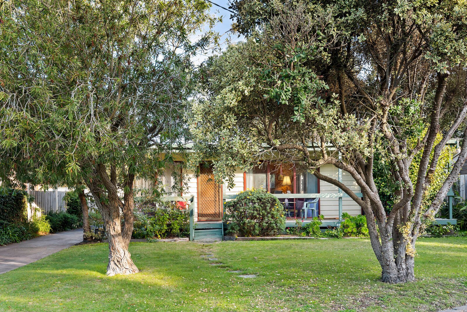 Property Gallery Thumbnail 16
