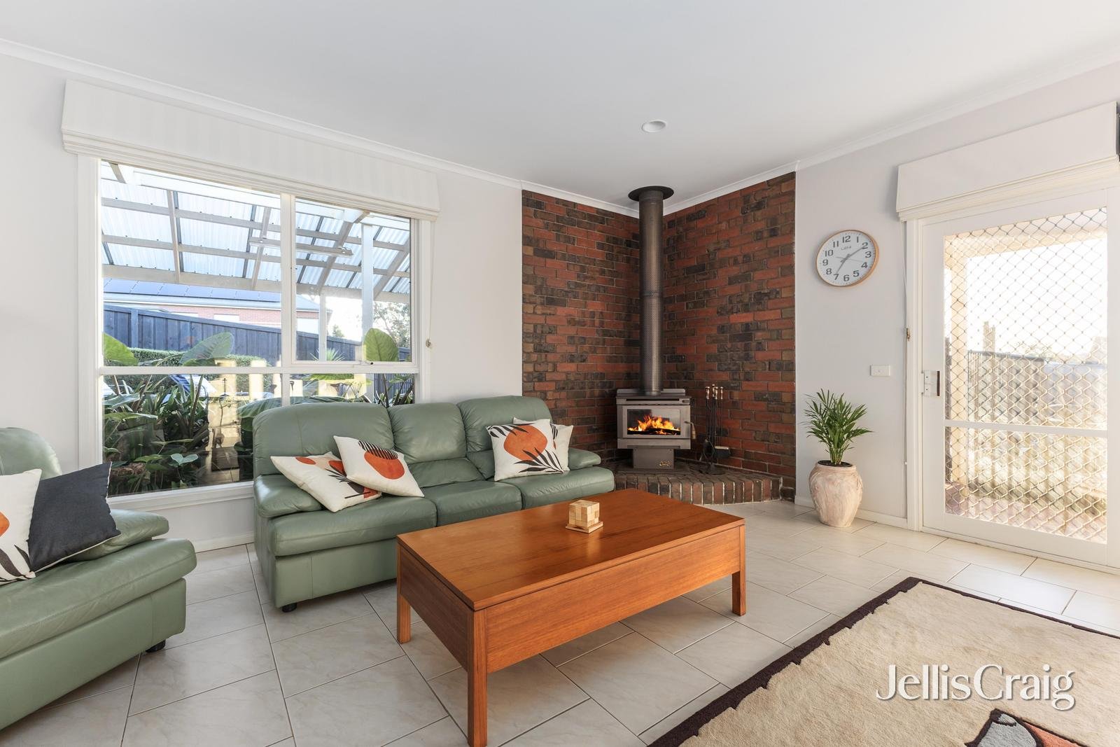 19 Dandallo Drive, Eltham image 8