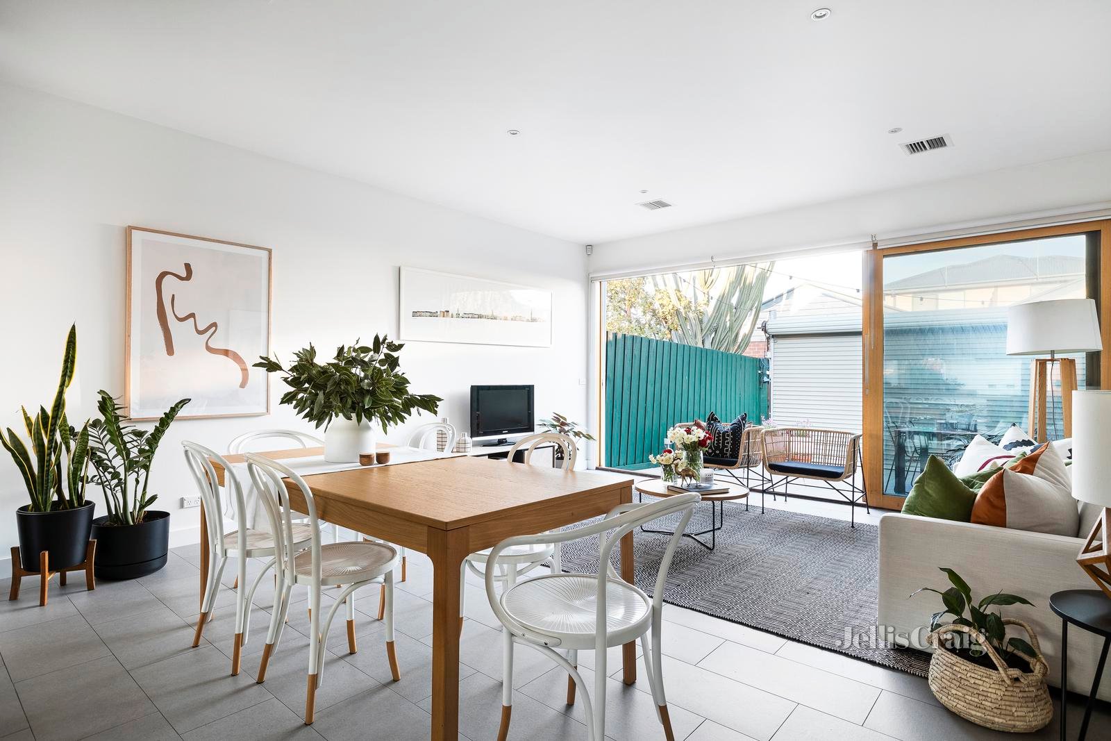 19 Davison Street, Brunswick image 4