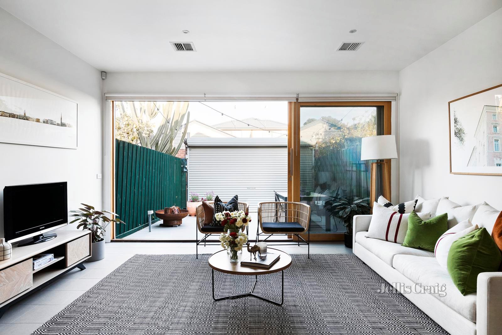 19 Davison Street, Brunswick image 5