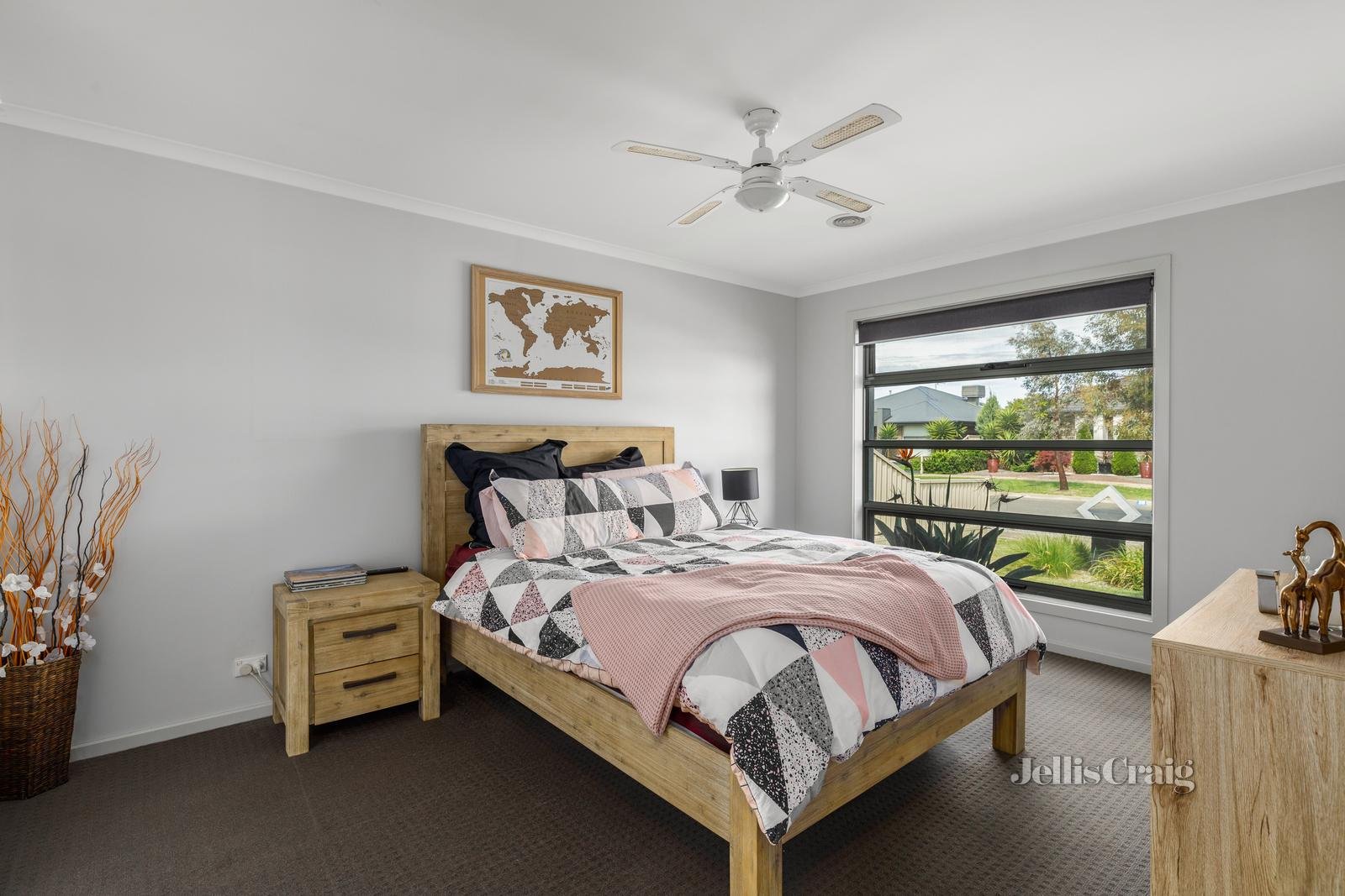 19 Deakin Drive, Delacombe image 6