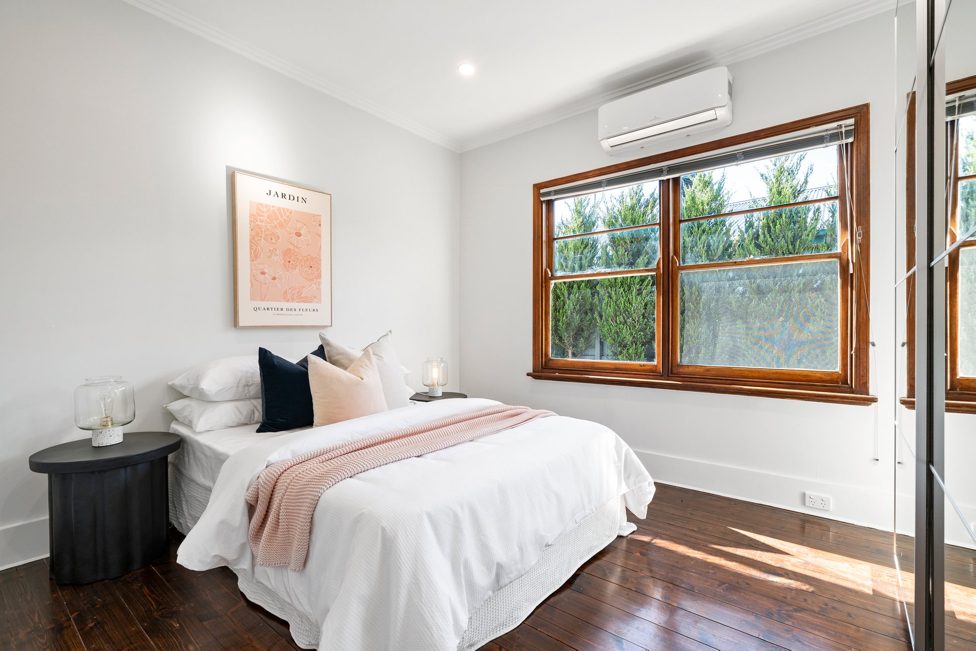 Property Gallery Thumbnail 8