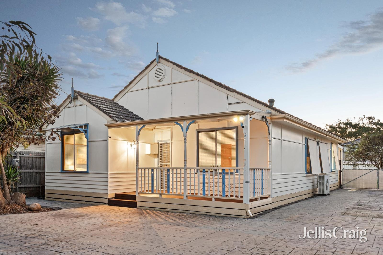 19 Derby Parade, Bonbeach image 1