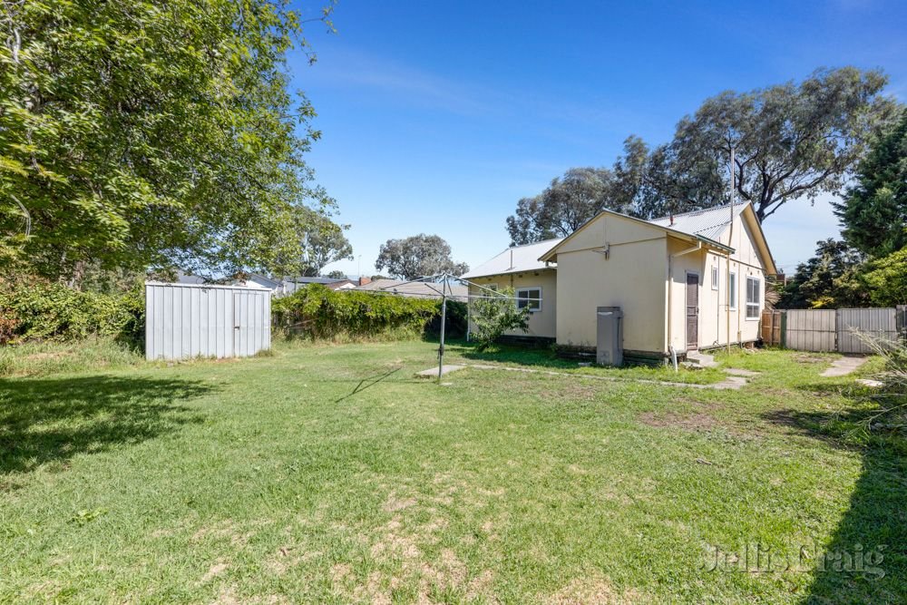 19 Derna Street, Heidelberg West image 8