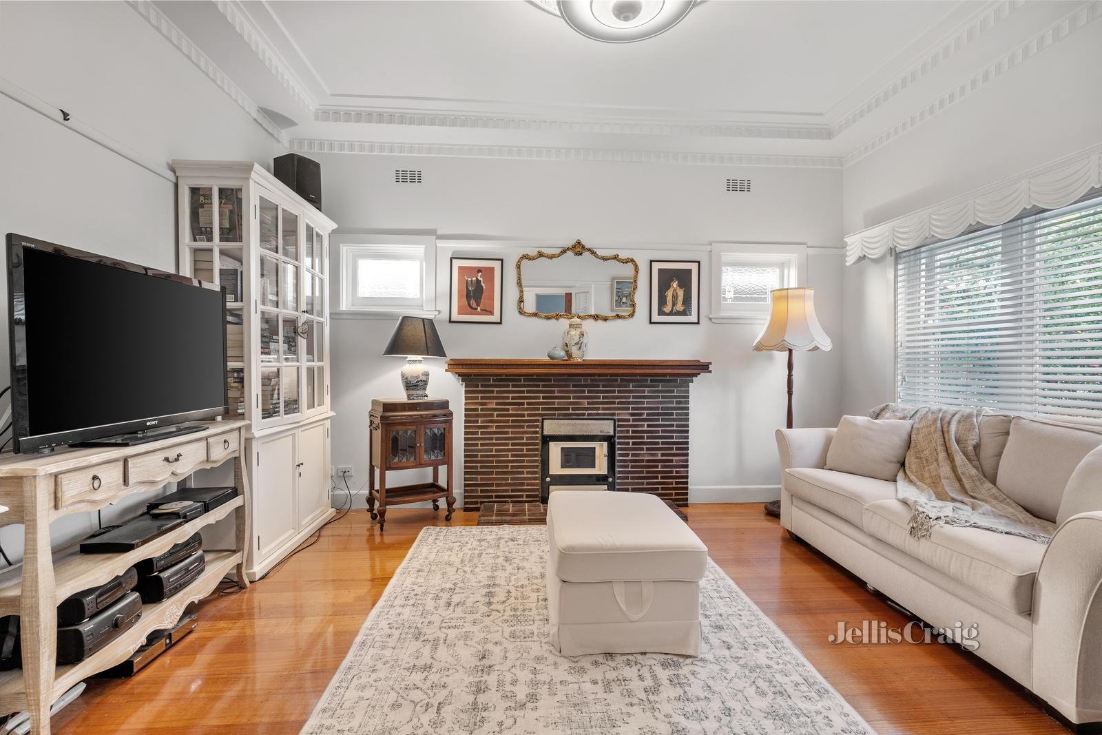 19 Devon Street, Box Hill South image 2