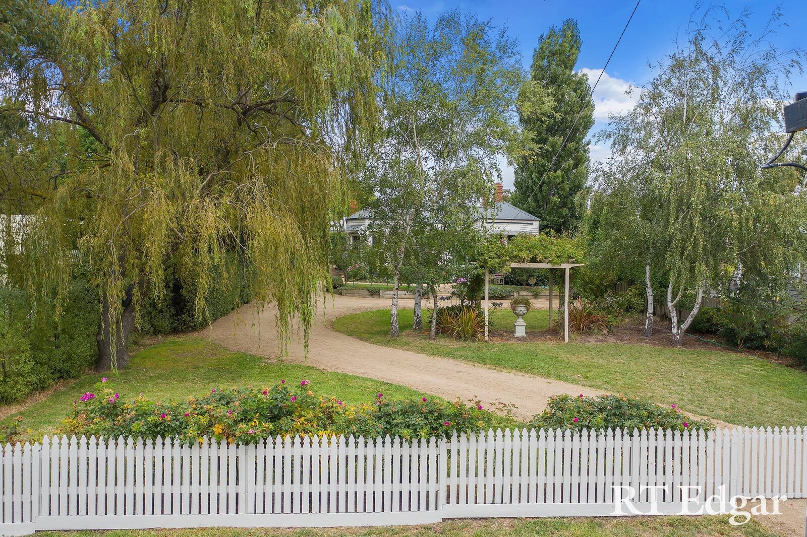 Property Gallery Thumbnail 3