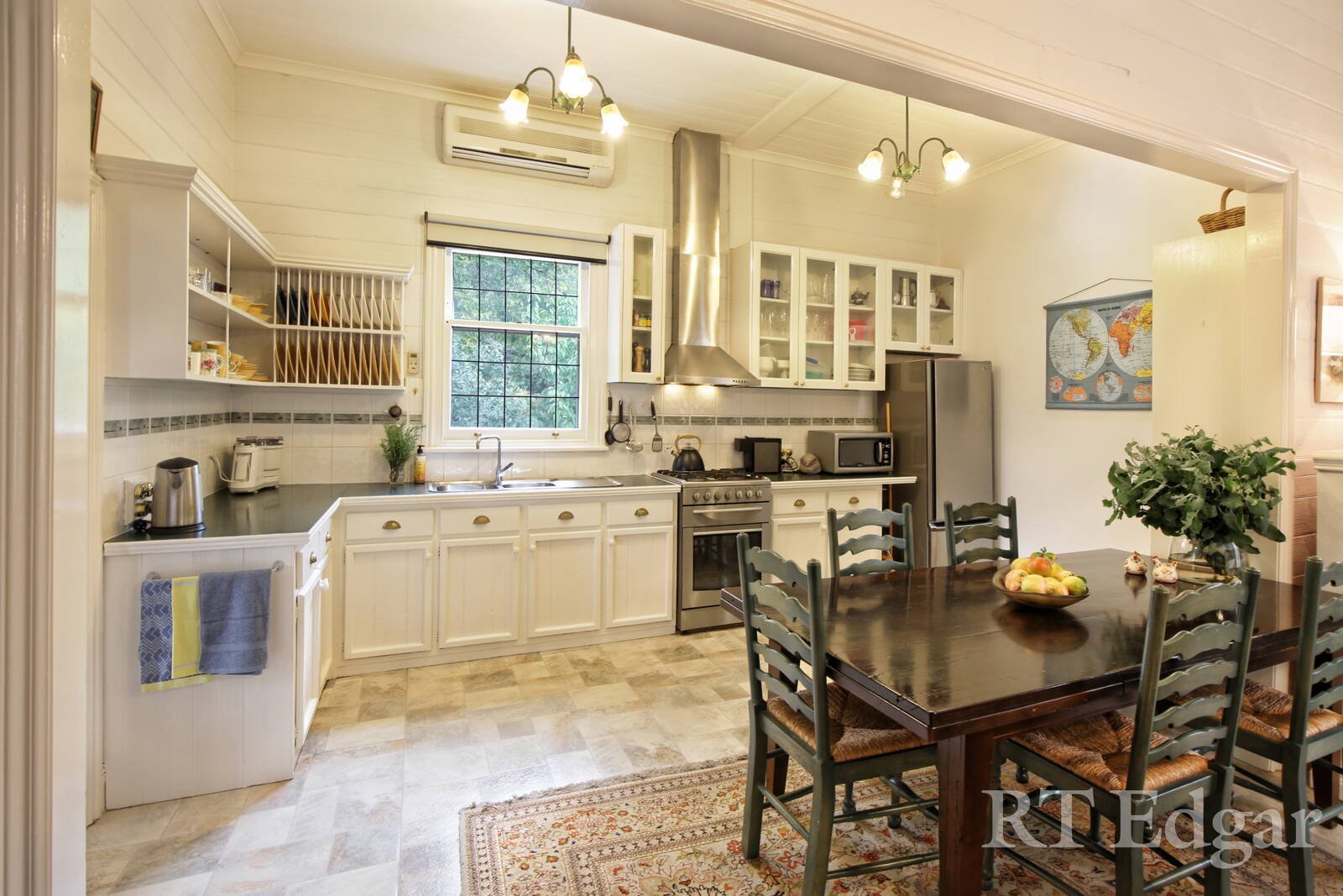 Property Gallery Thumbnail 7