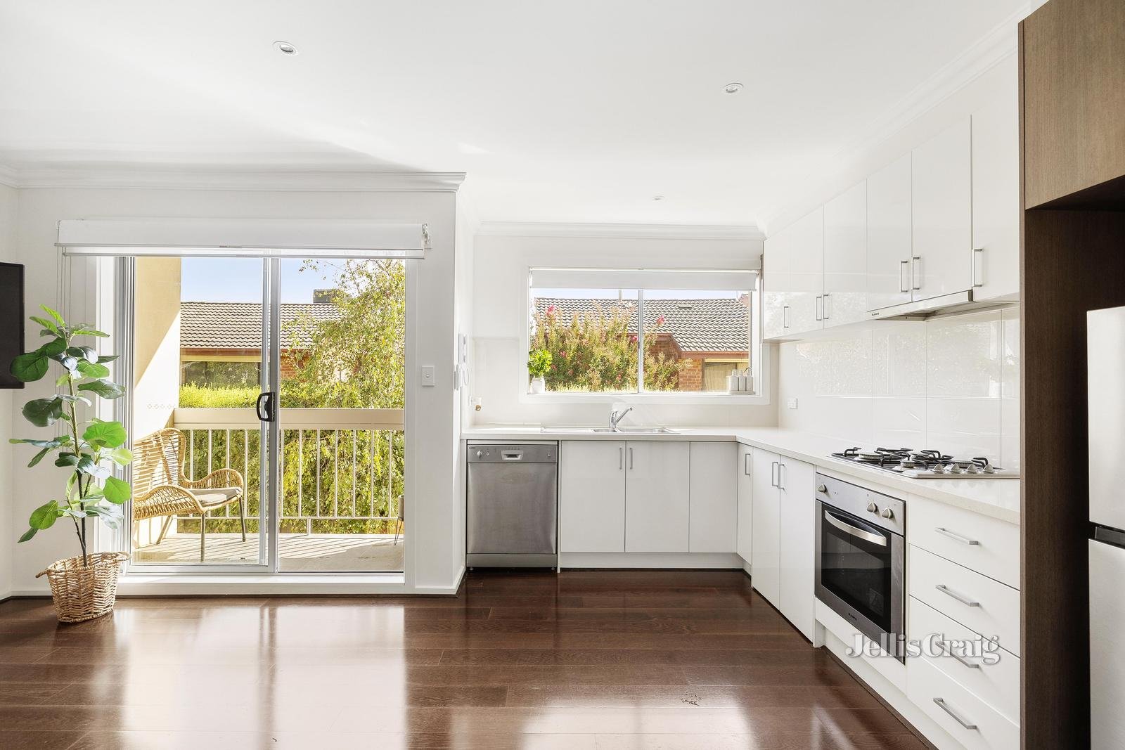 1/9 Dunoon Street, Murrumbeena image 3