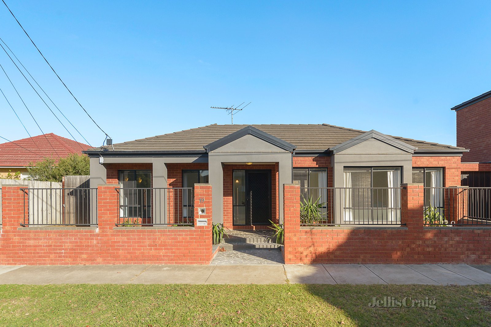 19 East View Crescent, Bentleigh East image 1
