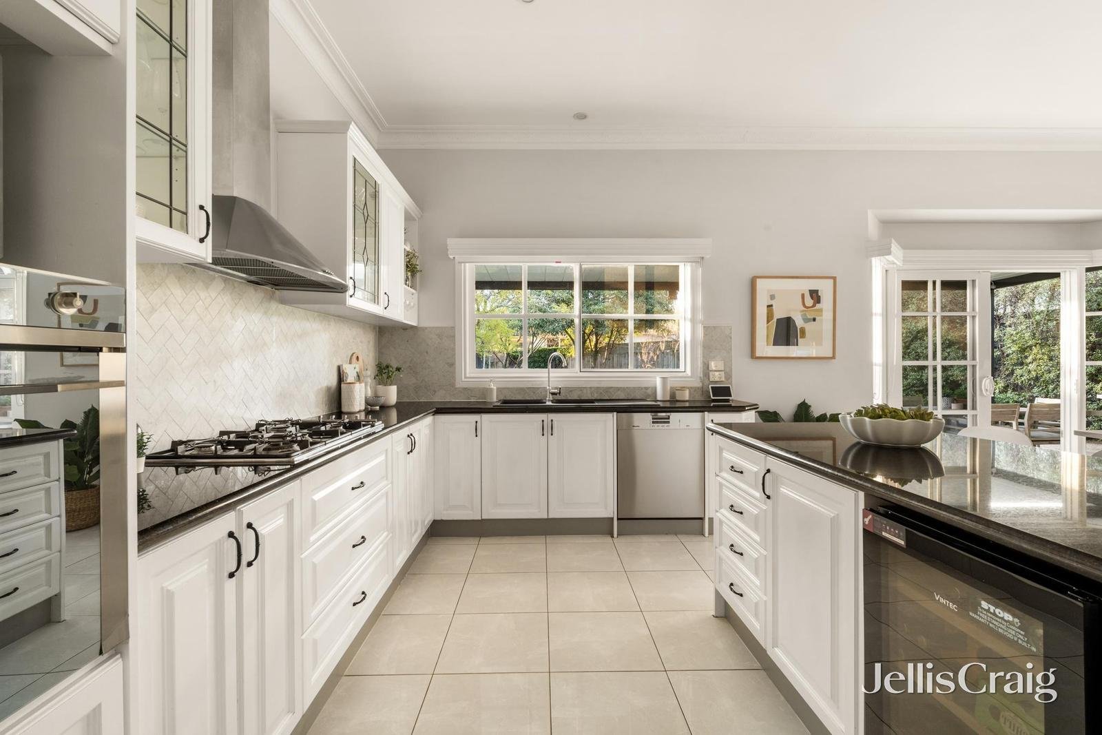 19 Elaroo Avenue, Camberwell image 8