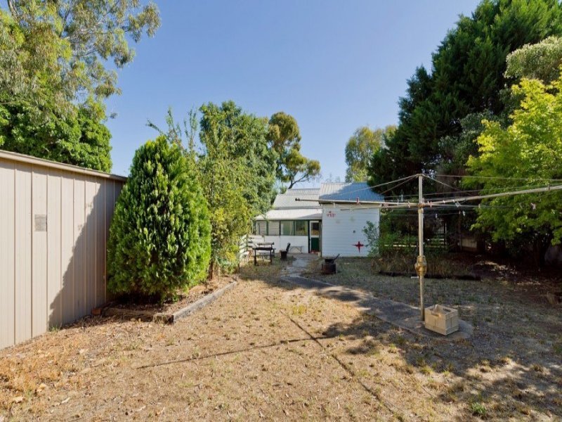 19 Elizabeth Street, Castlemaine image 8