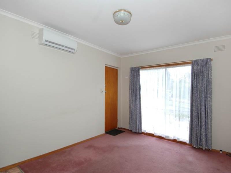 1/9 Elizabeth Street, Highton image 2