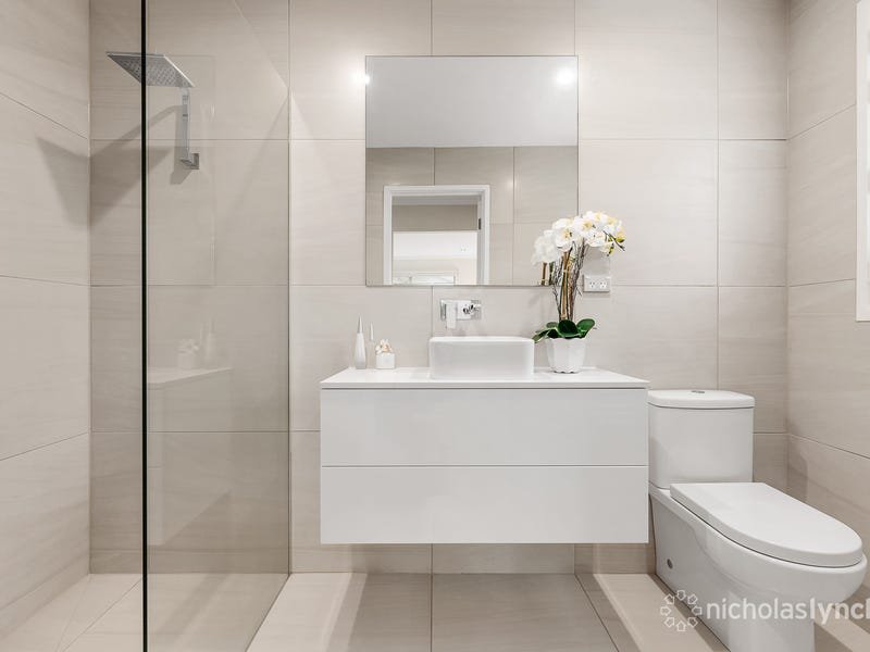 Property Gallery Thumbnail 8