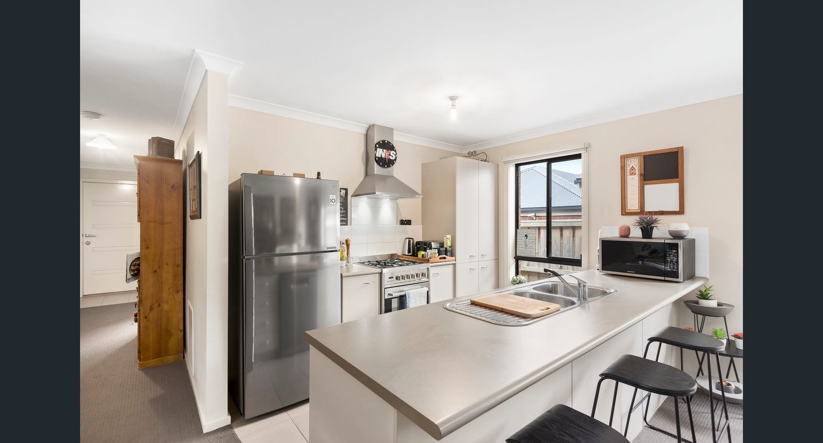 Property Gallery Thumbnail 3
