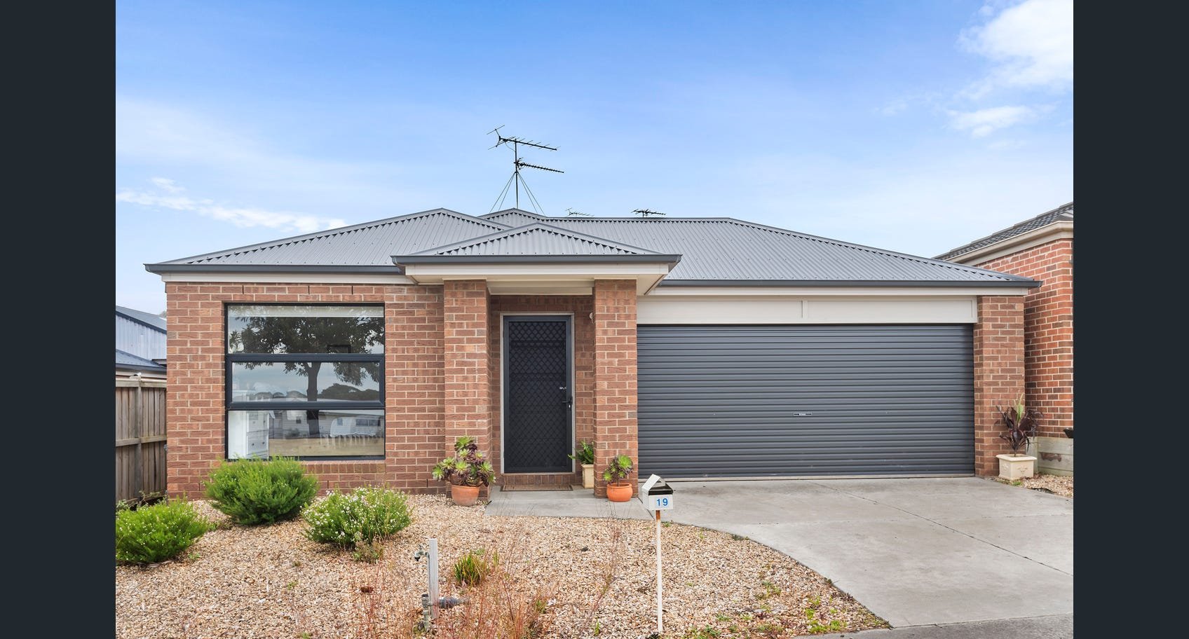 Property Gallery - Main Image