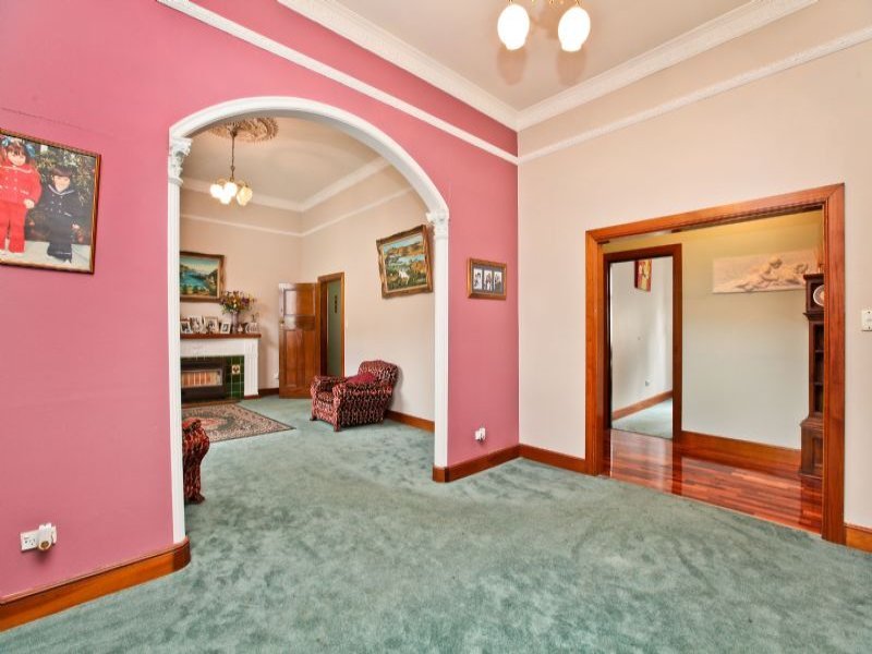 19 Fairlie Street YARRAVILLE