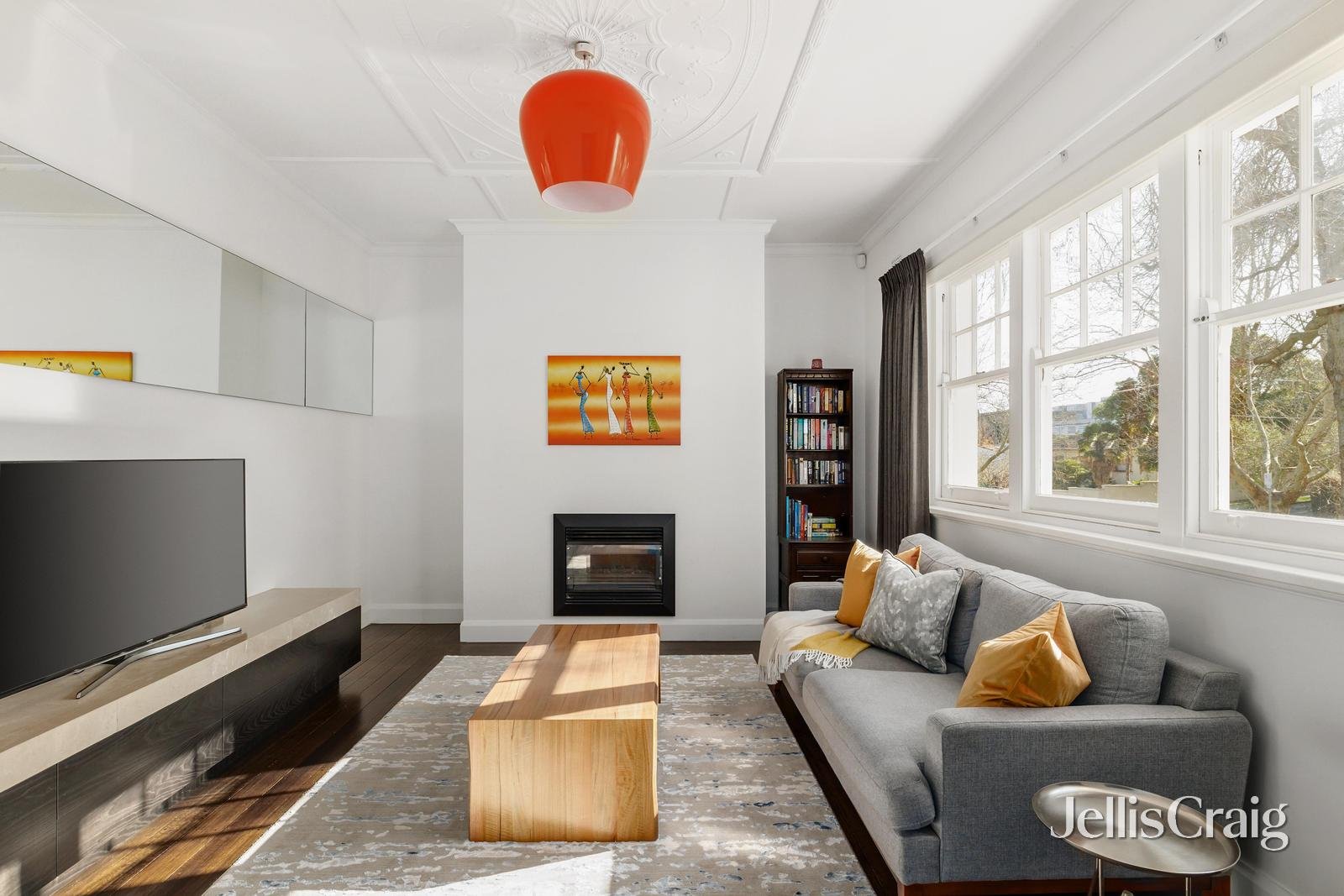 19 Fairy Street, Ivanhoe image 4