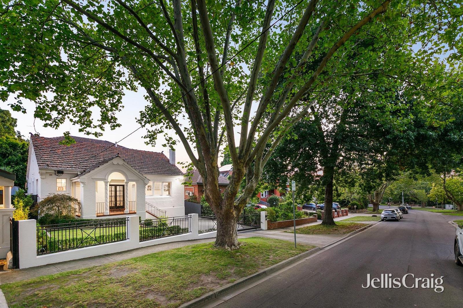 19 Fairy Street, Ivanhoe image 25