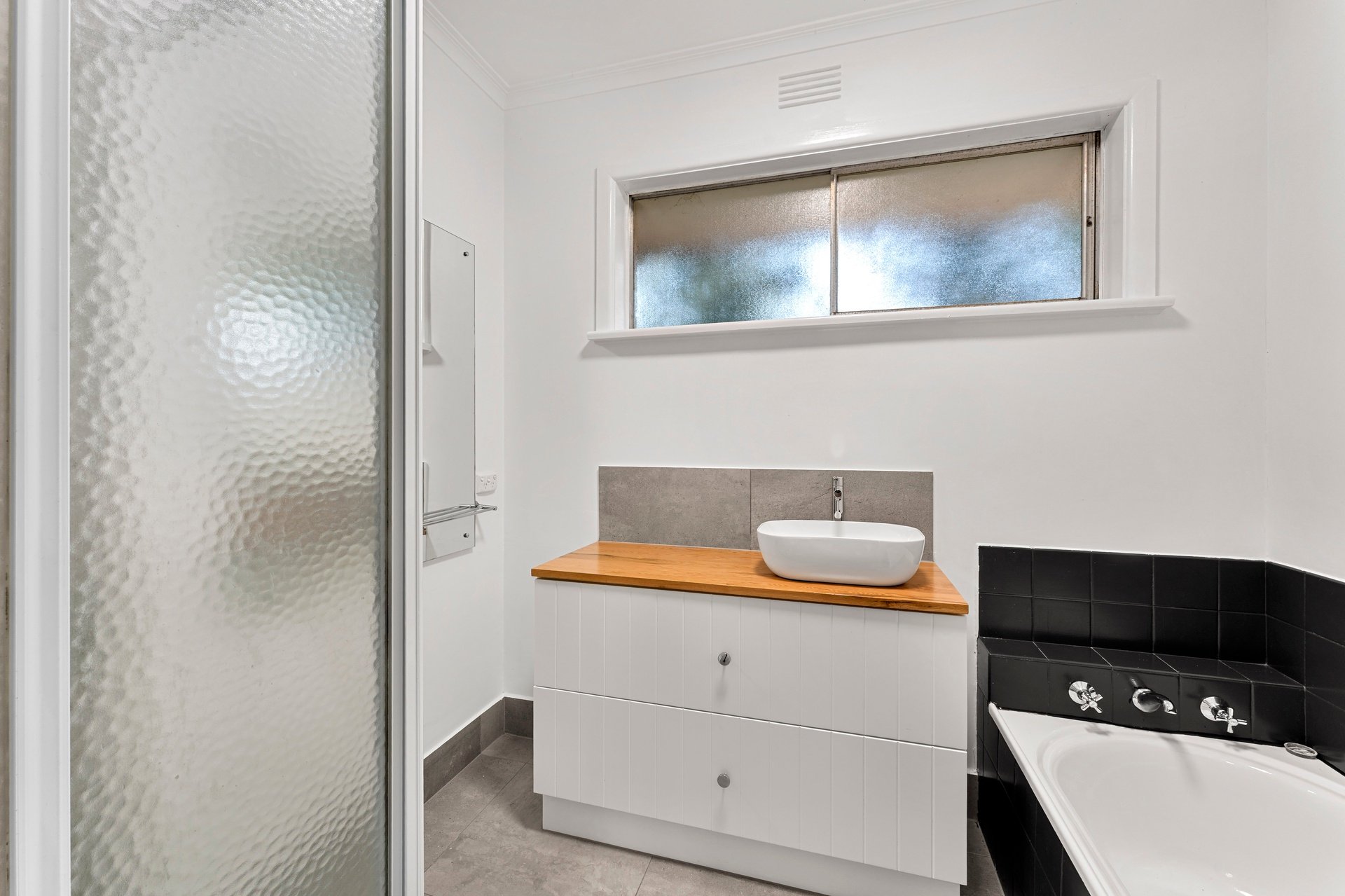 19 Falconer Street, Glen Waverley image 5