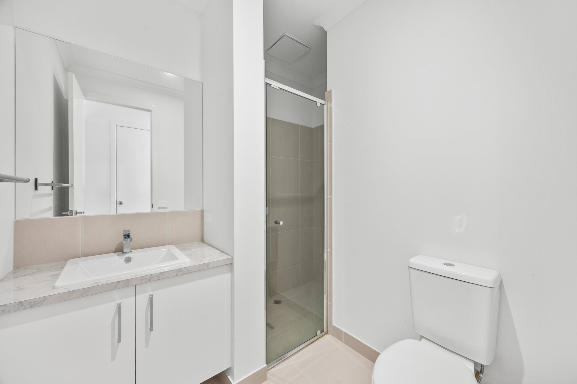 1/9 Farleigh Avenue, Burwood image 14