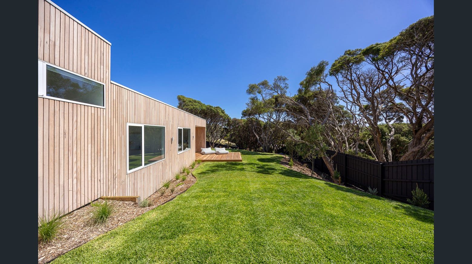 19 Fawkner Avenue, Blairgowrie image 16